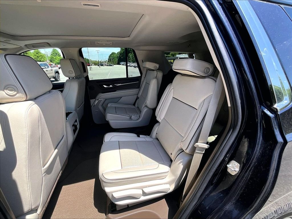 Used 2022 GMC Yukon Denali AWD/4WD image 15