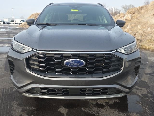 Used 2024 Ford Escape ST-Line w/ Cold Weather Package image 18