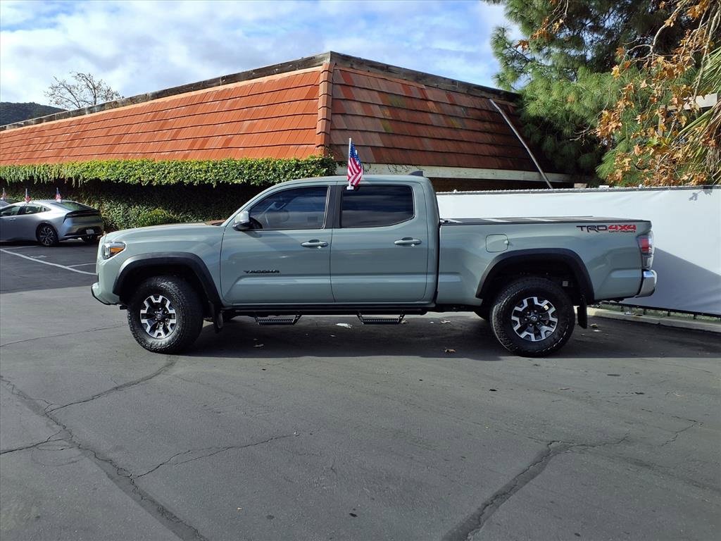 Certified 2023 Toyota Tacoma TRD Off-Road image 3