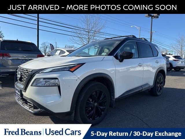 Certified 2023 Nissan Rogue SV w/ SV Premium B Package image 3