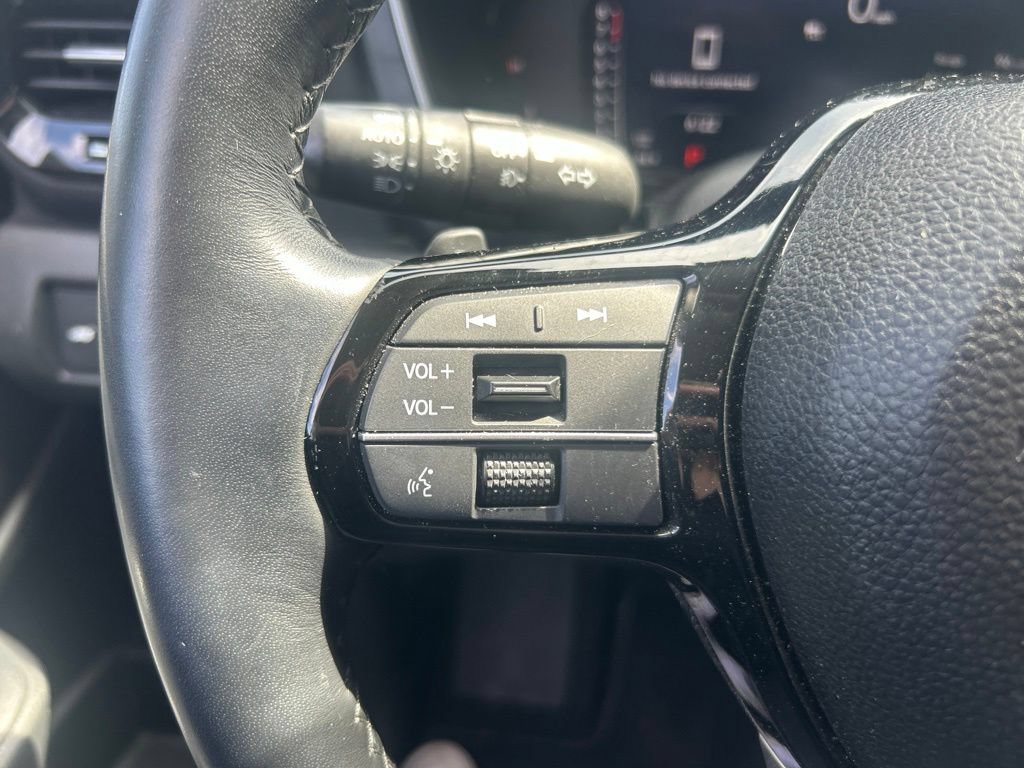Used 2025 Honda Pilot Elite image 18