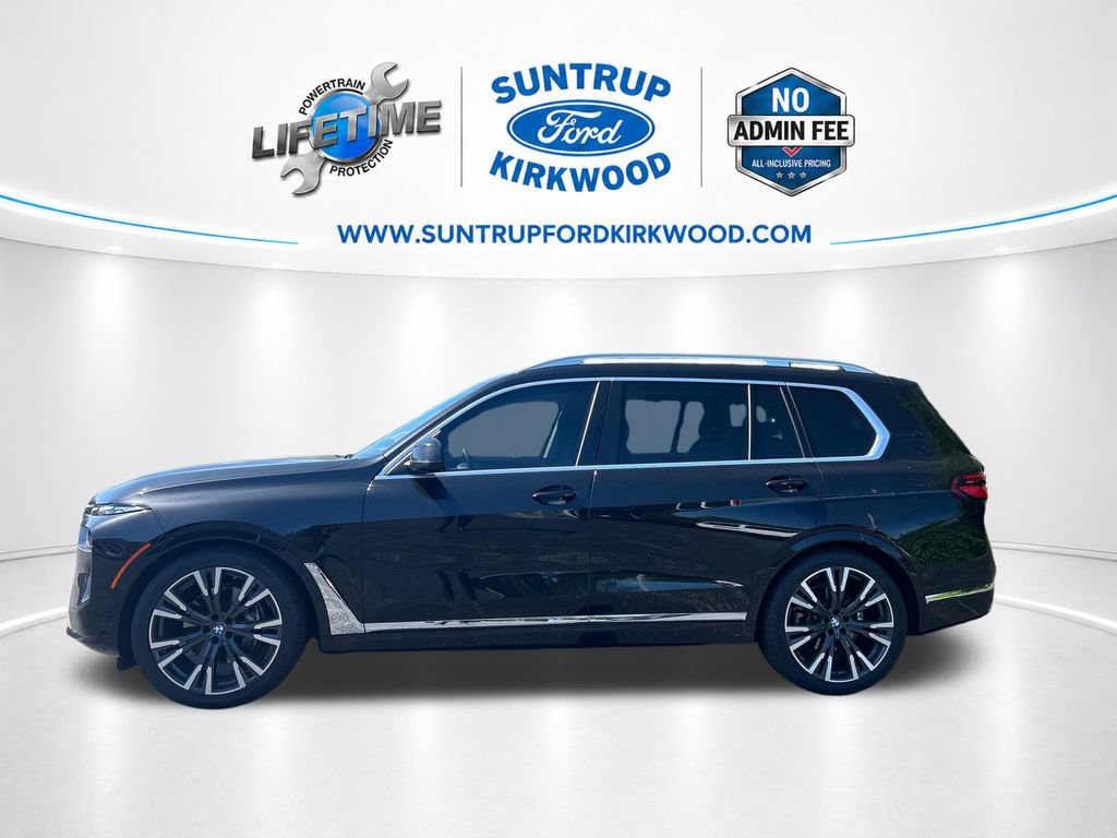 Used 2024 BMW X7 xDrive40i AWD/4WD image 2
