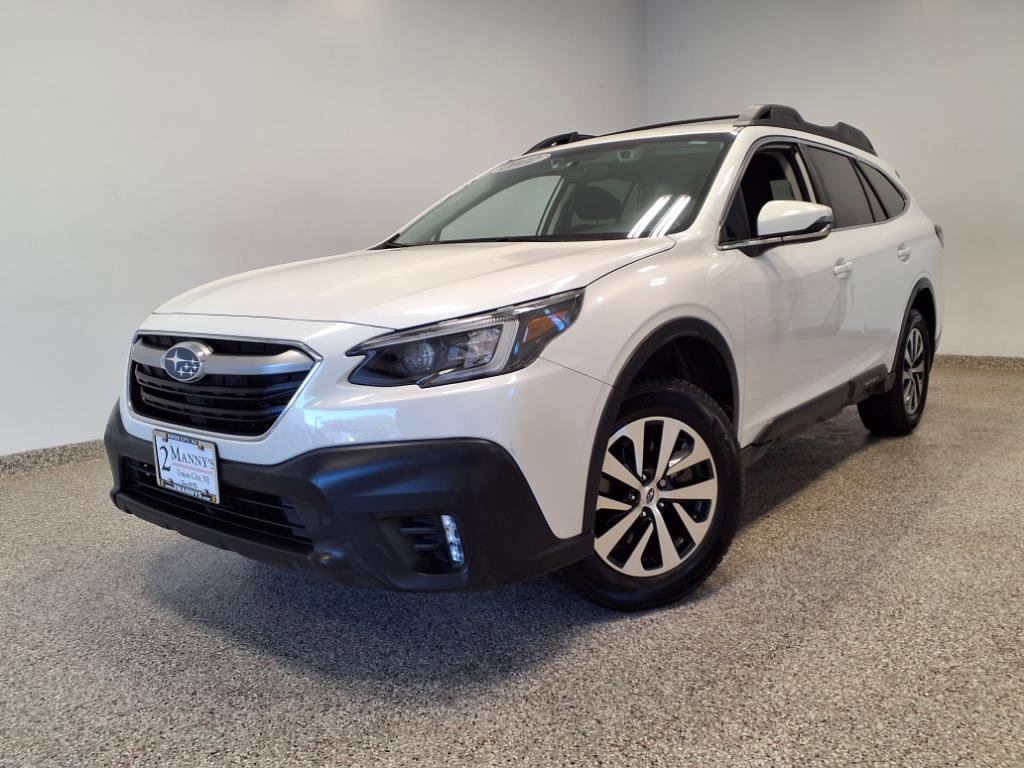 Used 2022 Subaru Outback Premium image 1