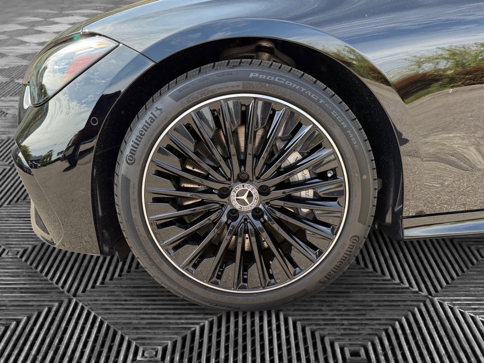 New 2026 Mercedes-Benz CLE 450 4MATIC Cabriolet image 9