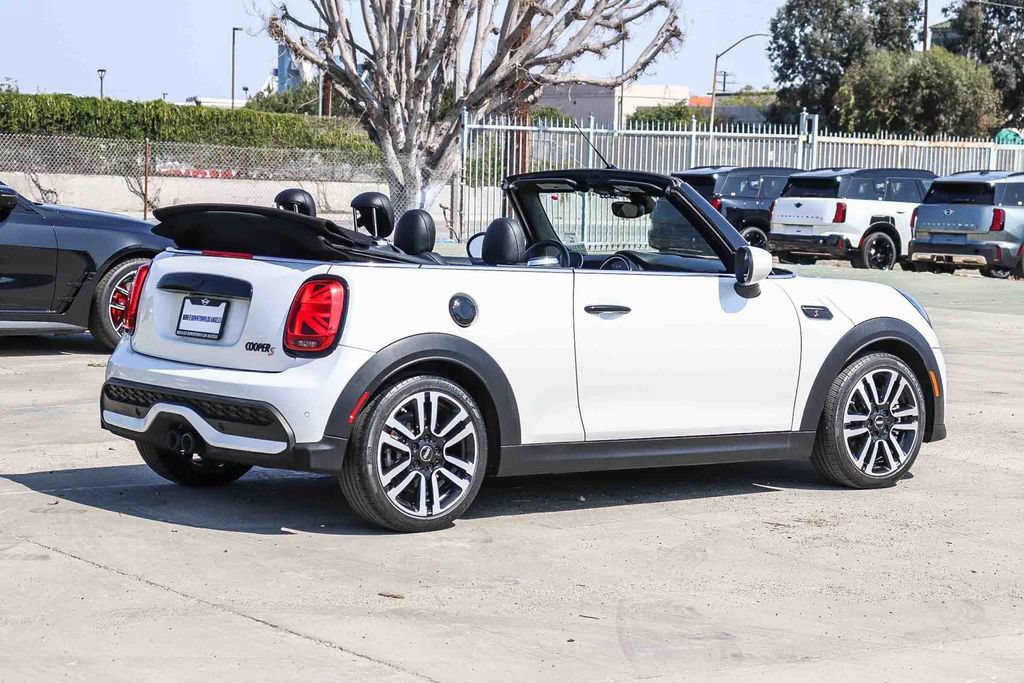 Used 2023 MINI Cooper S FWD image 14
