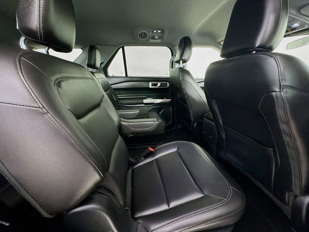 Used 2023 Ford Explorer XLT w/ Equipment Group 202A image 36