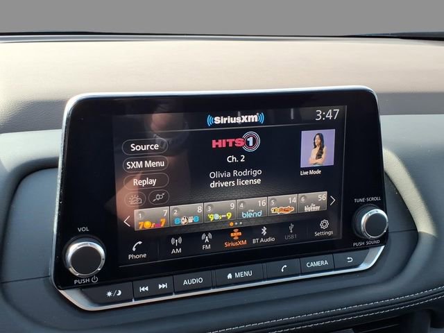 Used 2023 Nissan Rogue SV w/ SV Premium B Package image 26