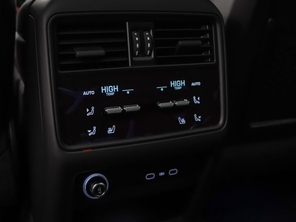 Certified 2026 Porsche Cayenne Coupe AWD/4WD image 20