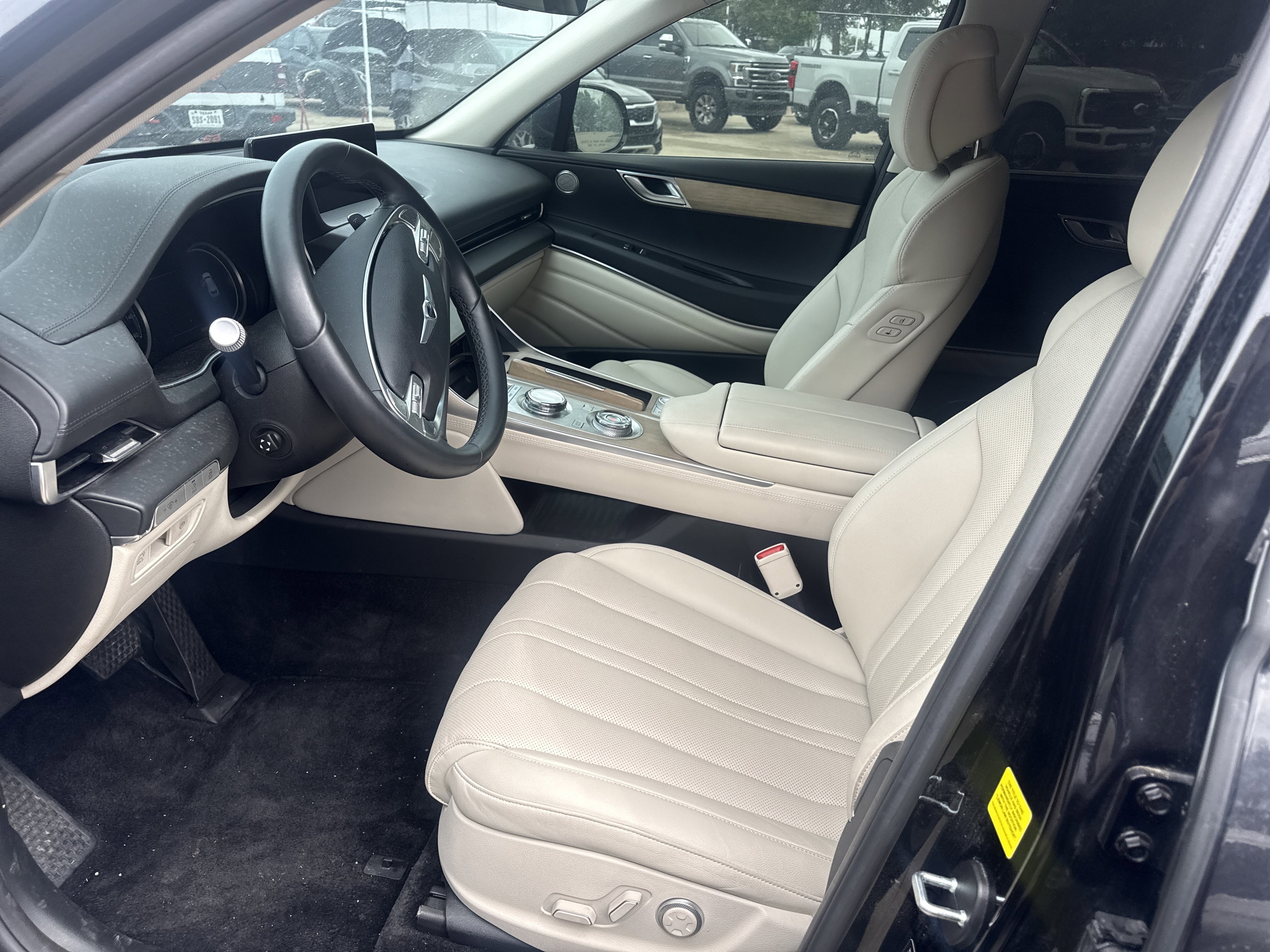 Used 2024 Genesis GV80 2.5T AWD/4WD image 4