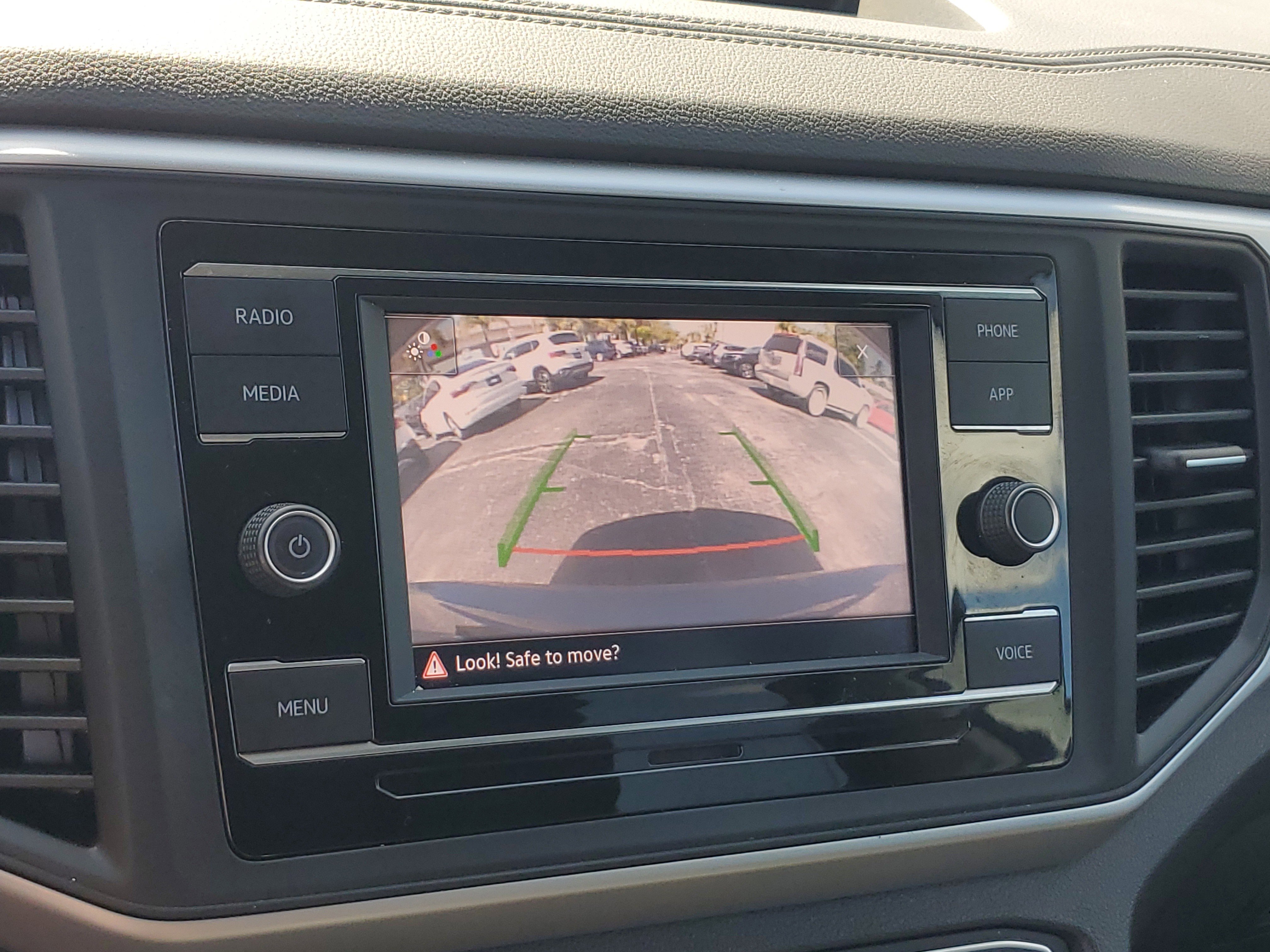 Used 2023 Volkswagen Atlas SE FWD image 24