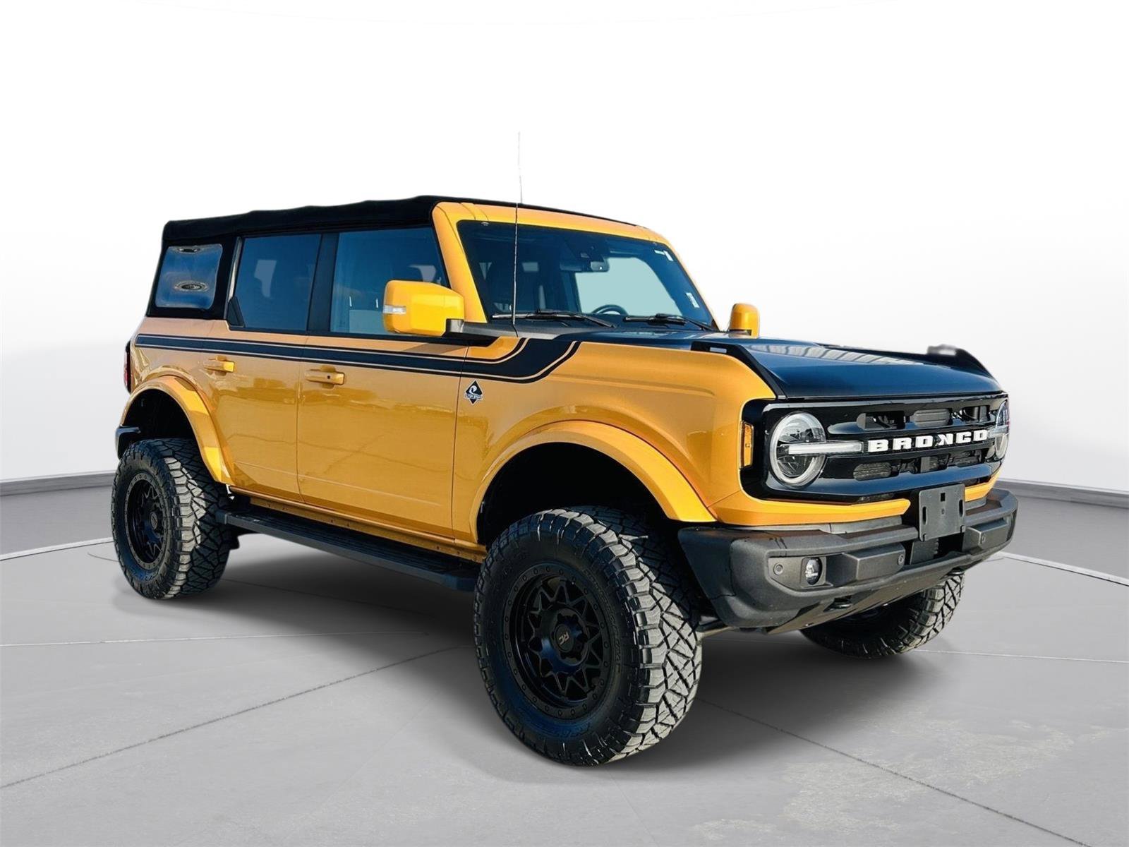 Used 2021 Ford Bronco Outer Banks image 2