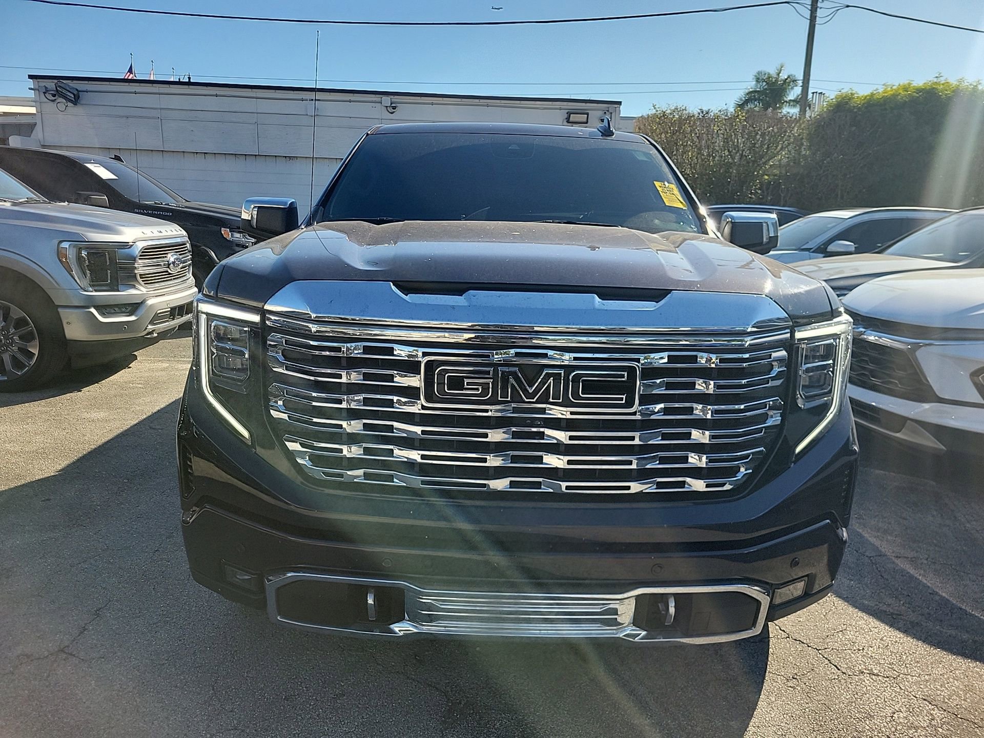 Used 2024 GMC Sierra 1500 Denali w/ Technology Package image 4