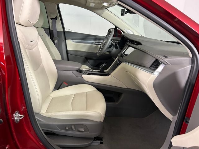 Used 2025 Cadillac XT5 Premium Luxury AWD/4WD image 27