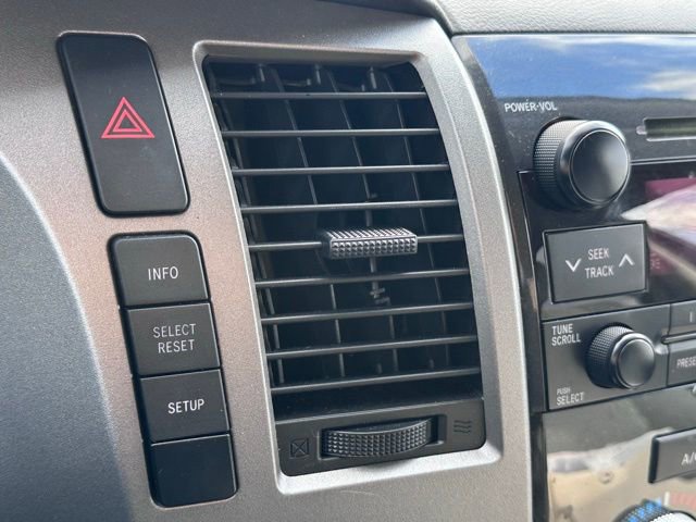 Used 2013 Toyota Tundra 2WD Double Cab image 18