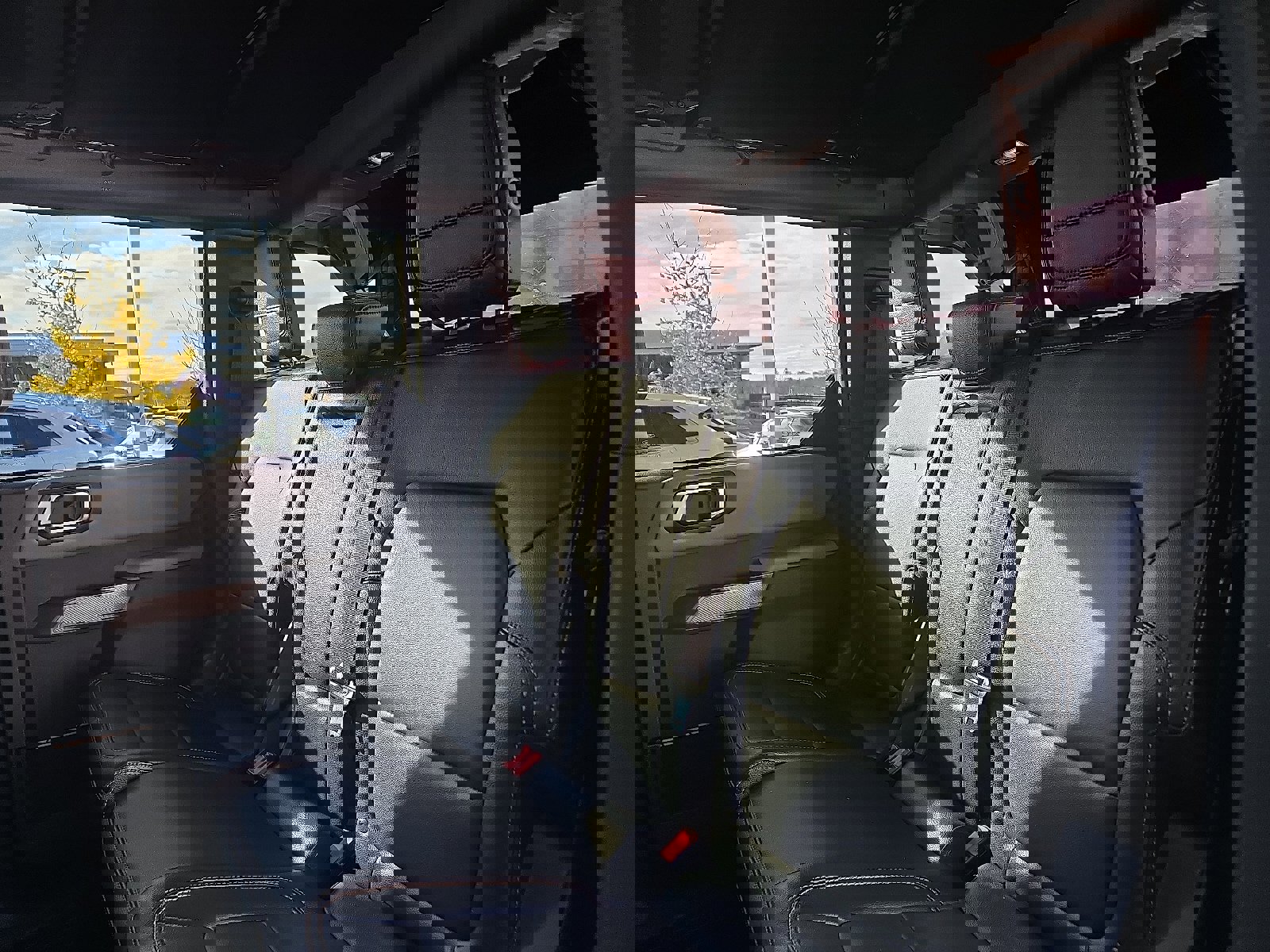 Used 2022 Ford Bronco Badlands image 11