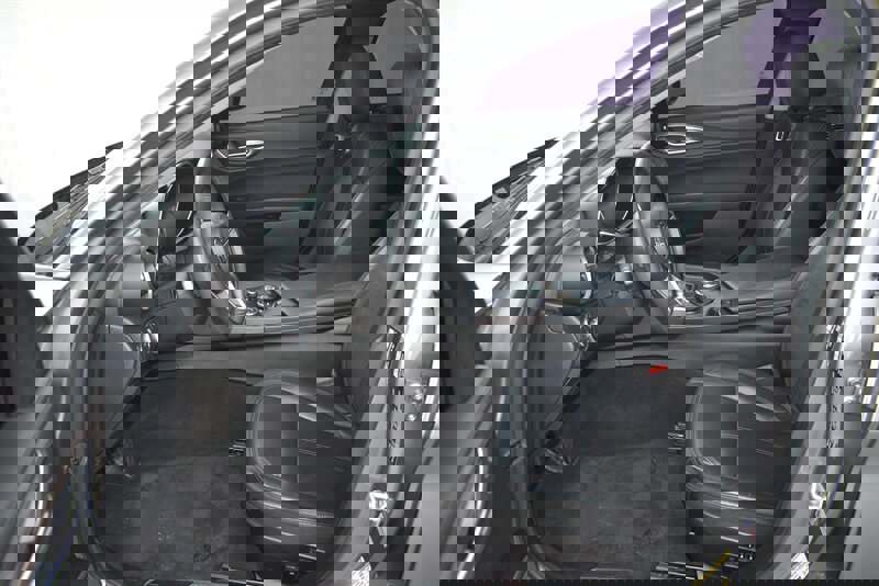 Used 2019 Alfa Romeo Giulia Ti image 19