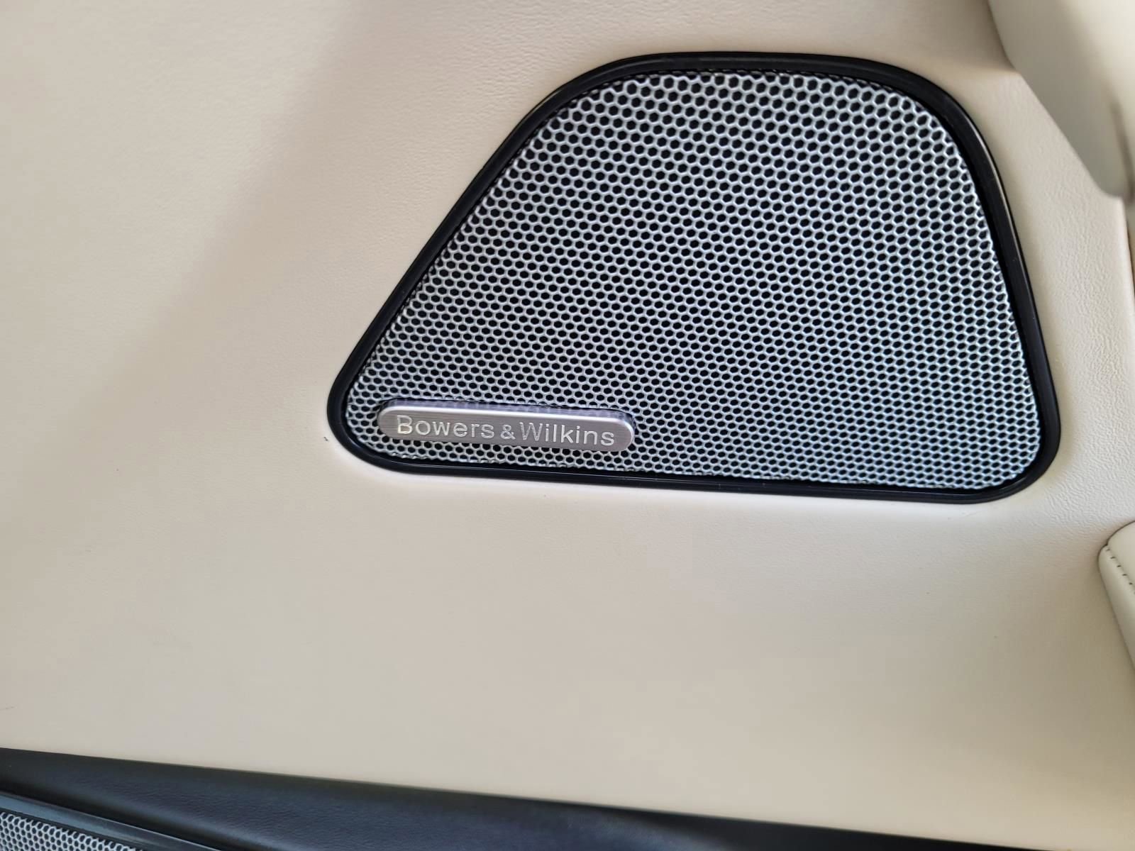 Used 2019 Maserati Levante GranLusso image 10