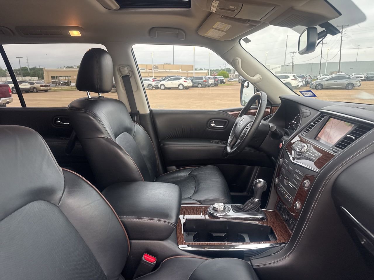 Used 2020 Nissan Armada SL w/ Premium Package image 32
