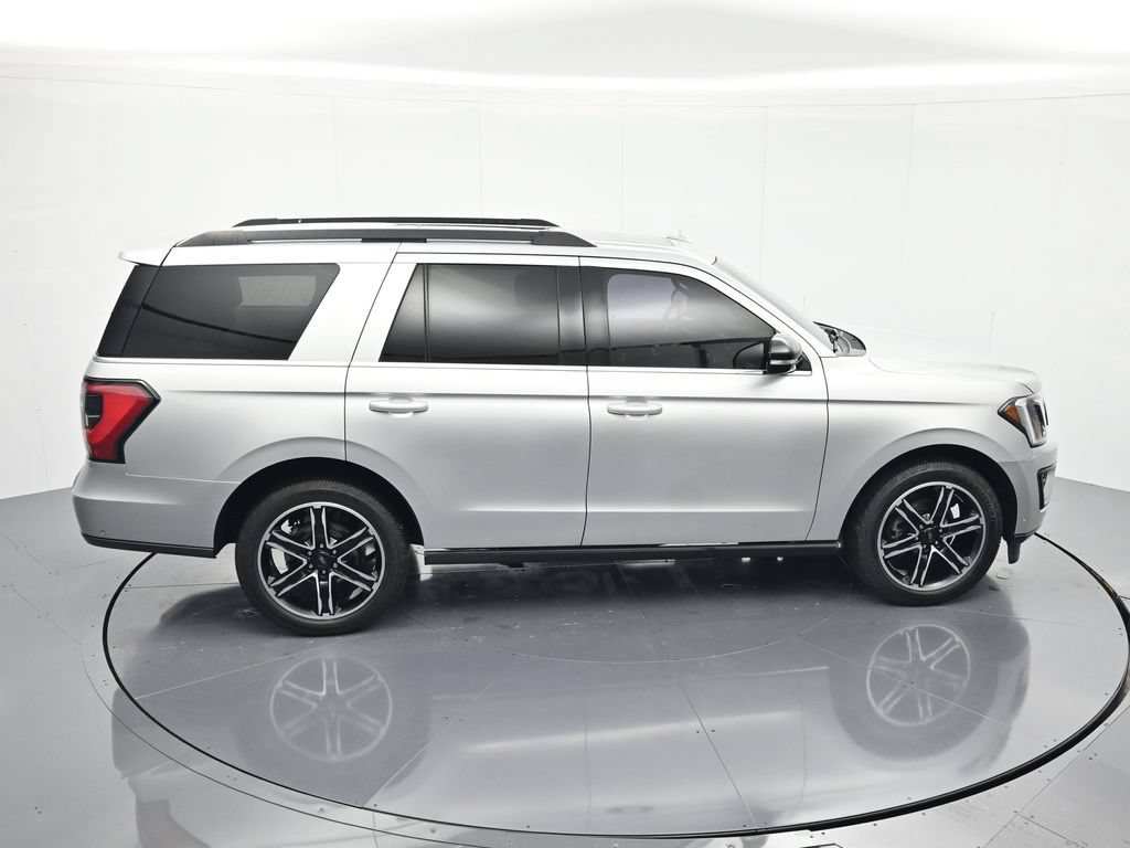Used 2019 Ford Expedition Limited w/ Equipment Group 303A RWD image 33