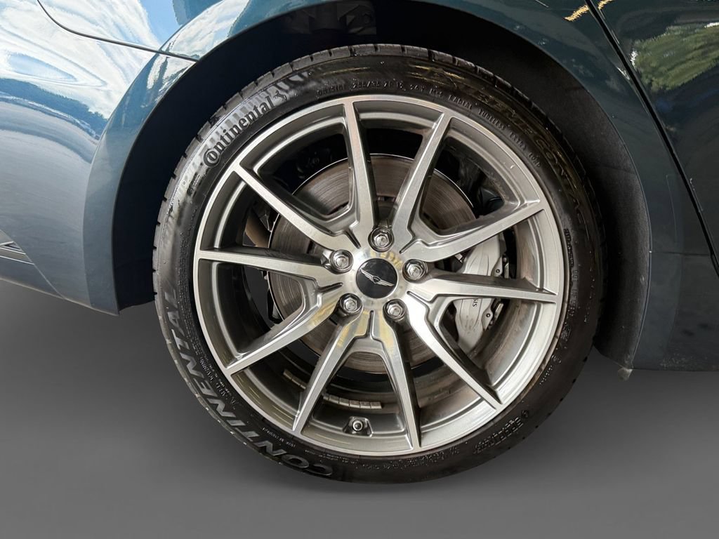 Used 2025 Genesis G70 2.5T AWD/4WD image 11
