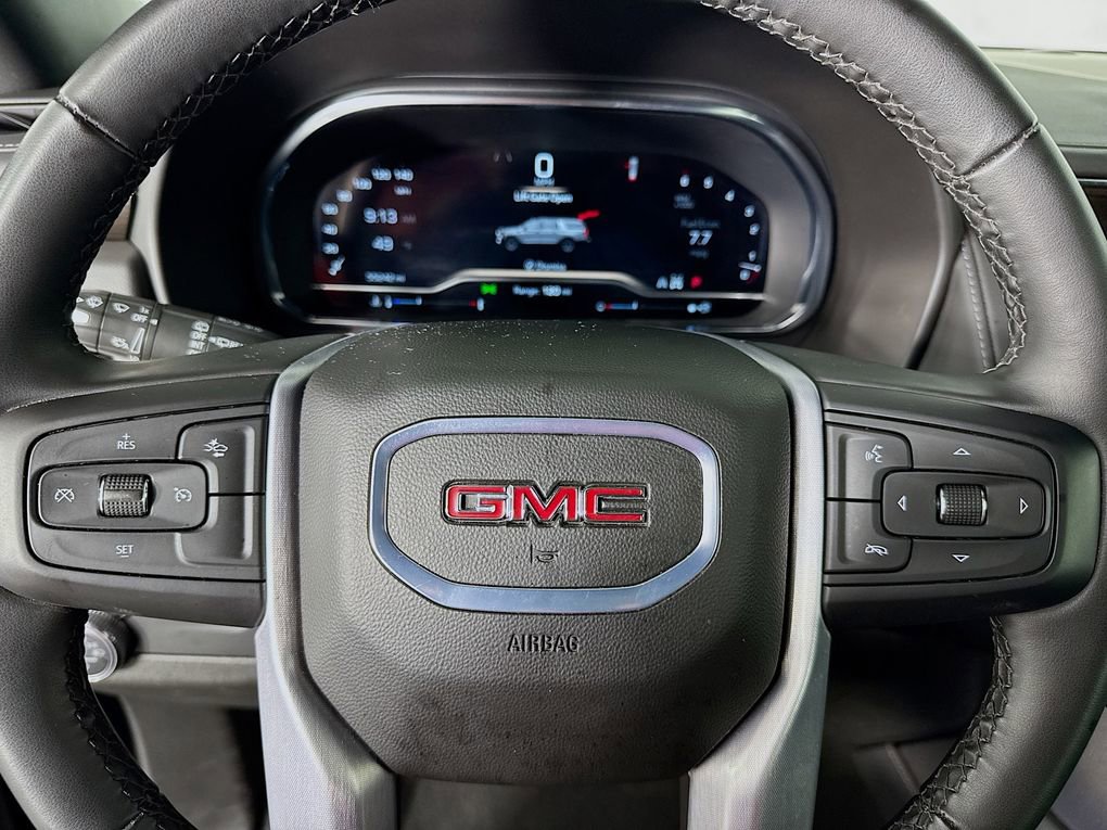 Used 2024 GMC Yukon SLE image 16