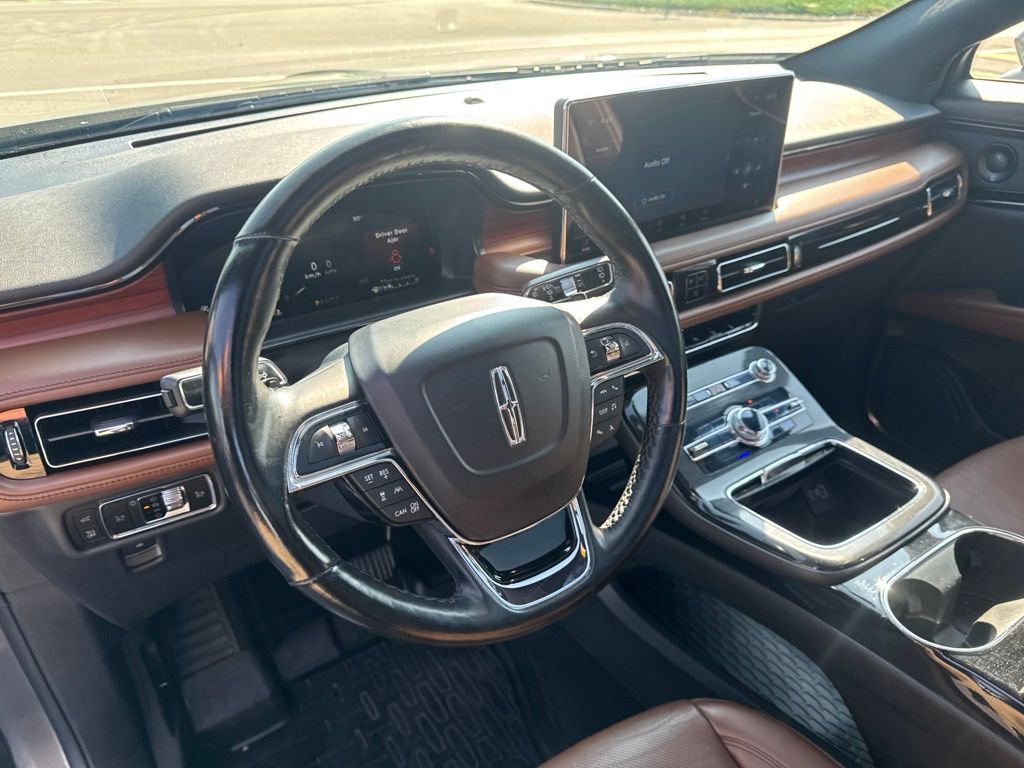 Used 2023 Lincoln Nautilus Reserve w/ Equipment Group 201A AWD/4WD image 16