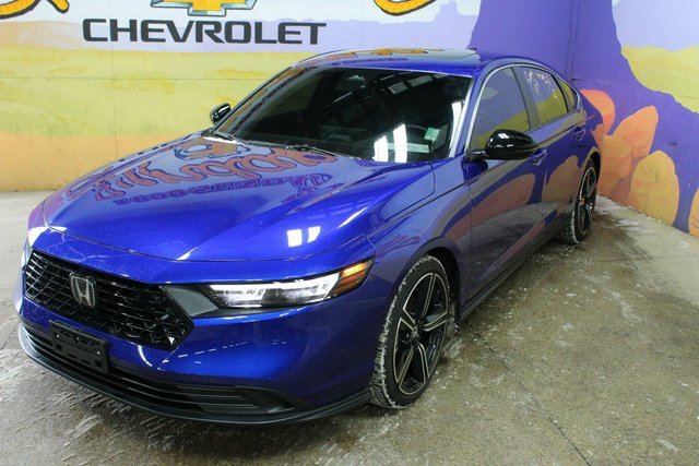 Used 2024 Honda Accord Sport image 4