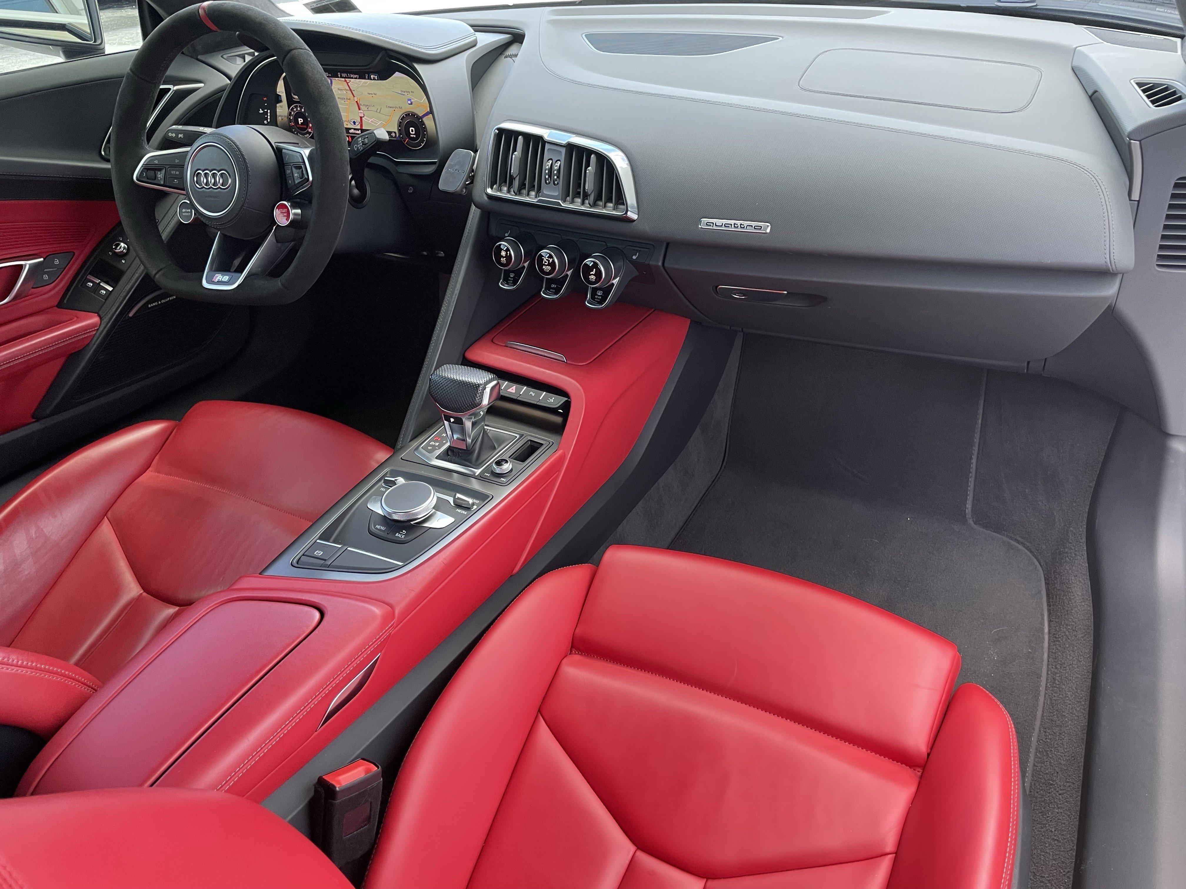 Used 2020 Audi R8 V10 image 16