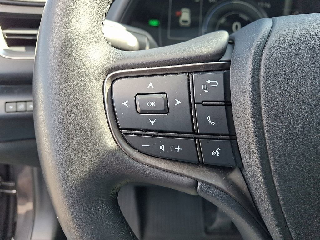 Used 2023 Lexus UX 250h AWD w/ Accessory Package (Z2) image 22