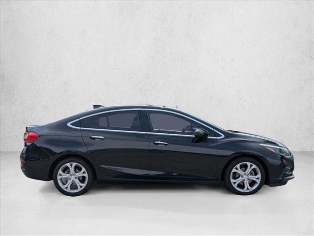 Used 2017 Chevrolet Cruze Premier FWD image 4