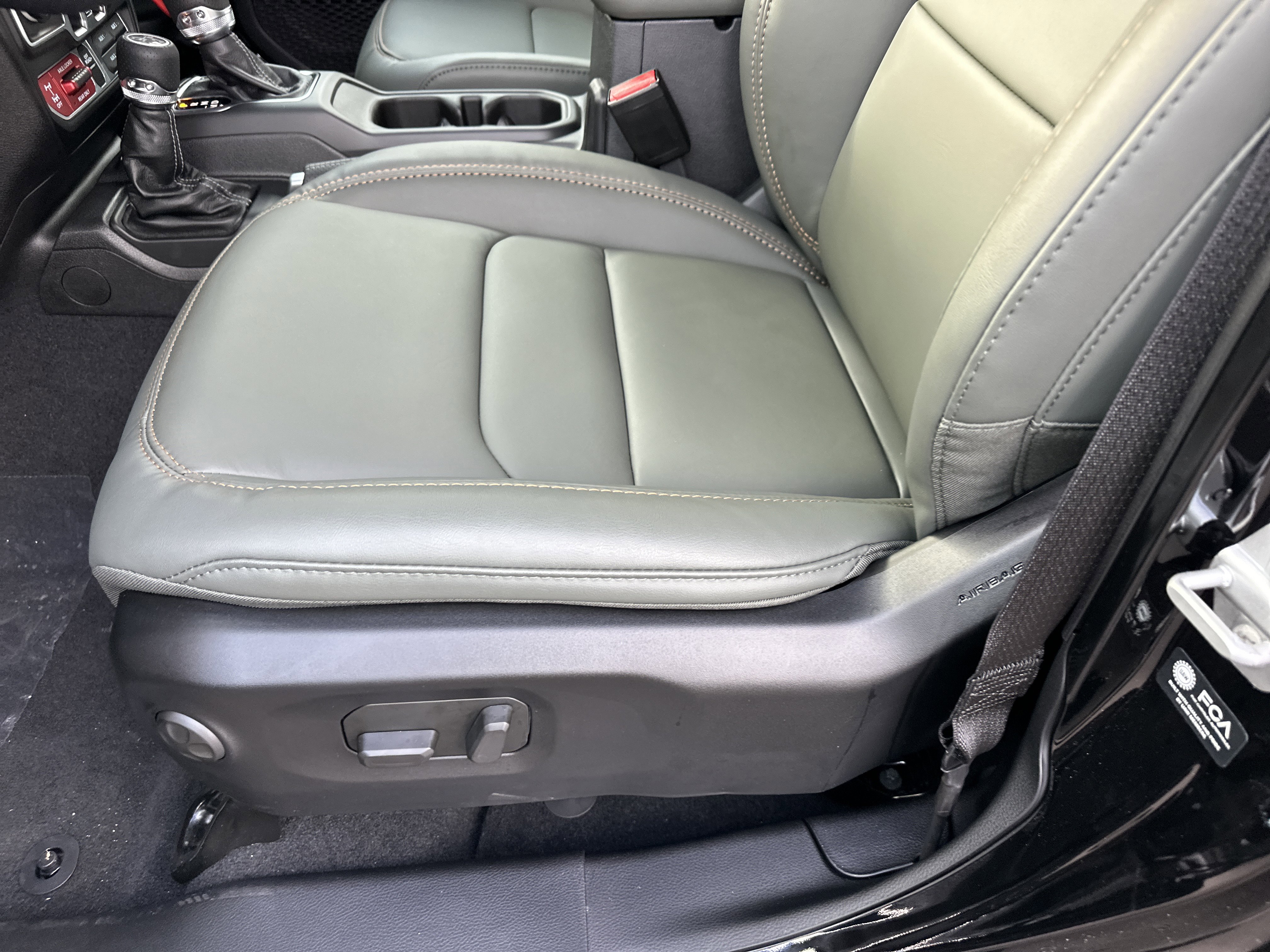 New 2026 Jeep Gladiator Mojave image 29