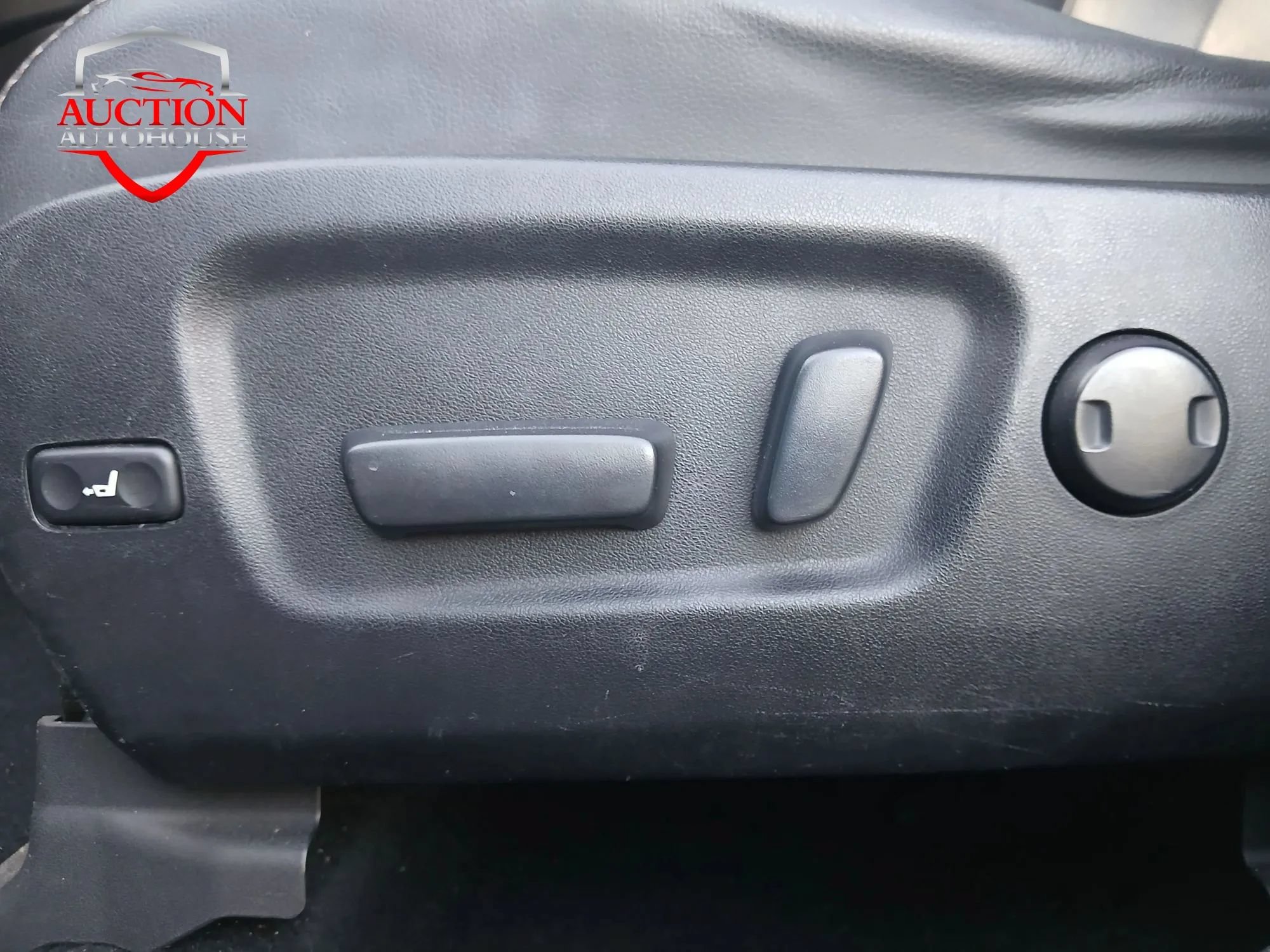 Used 2016 Toyota Highlander Limited Platinum AWD/4WD image 17