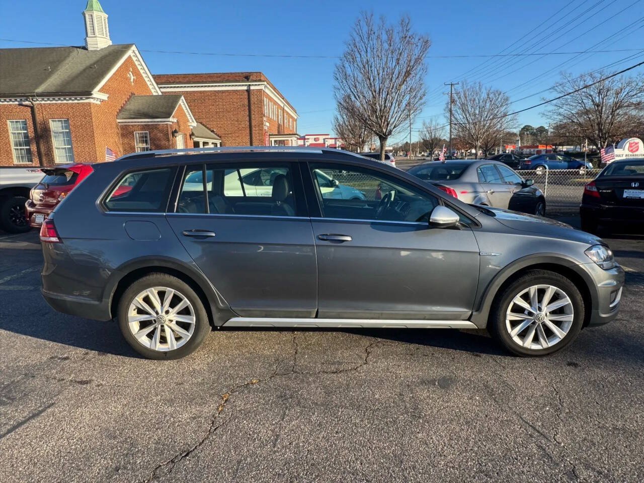 Used 2019 Volkswagen Golf Alltrack SE AWD/4WD image 10