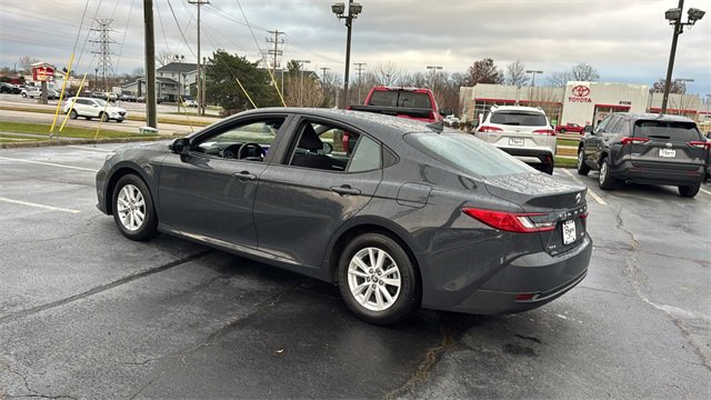 Used 2025 Toyota Camry LE image 8