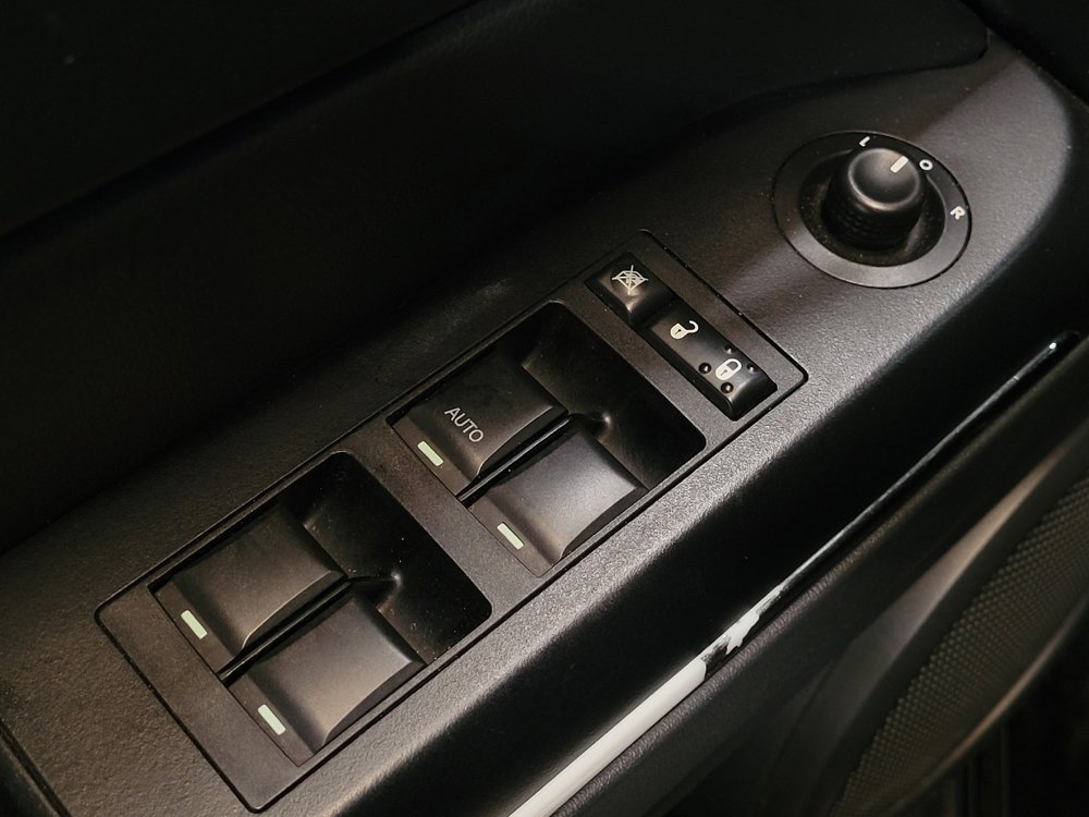 Used 2014 Jeep Patriot Limited AWD/4WD image 27