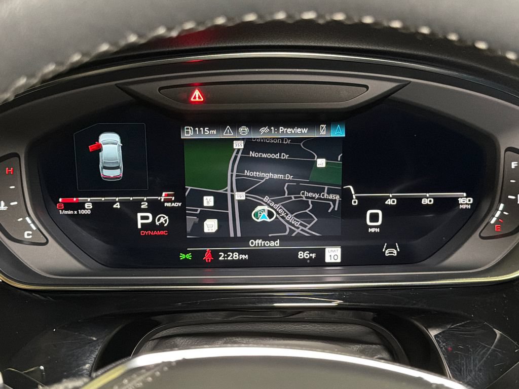 Used 2024 Audi S8 AWD/4WD image 21