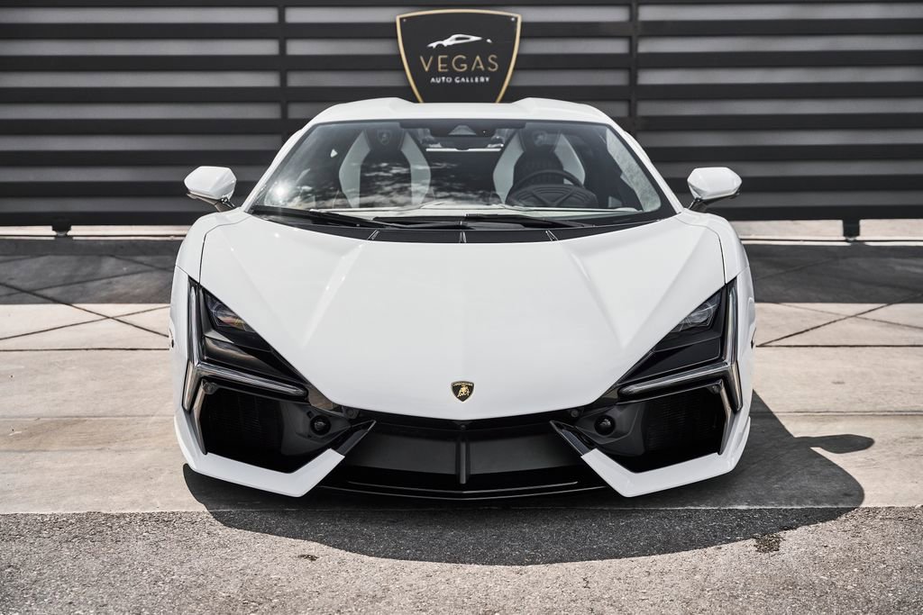 Used 2026 Lamborghini Revuelto AWD/4WD image 18