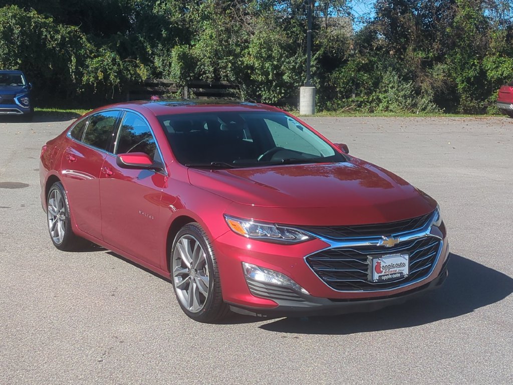Used 2023 Chevrolet Malibu LT FWD image 3