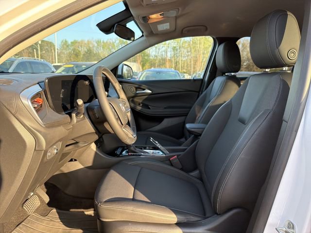 Used 2024 Buick Encore GX Preferred w/ Comfort Package image 11