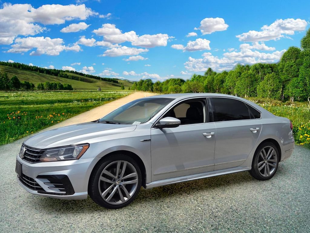 Used 2017 Volkswagen Passat 1.8T R-Line FWD image 2