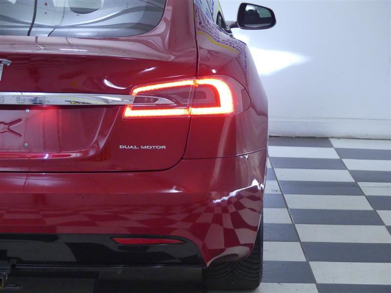 Used 2020 Tesla Model S Long Range Plus image 29