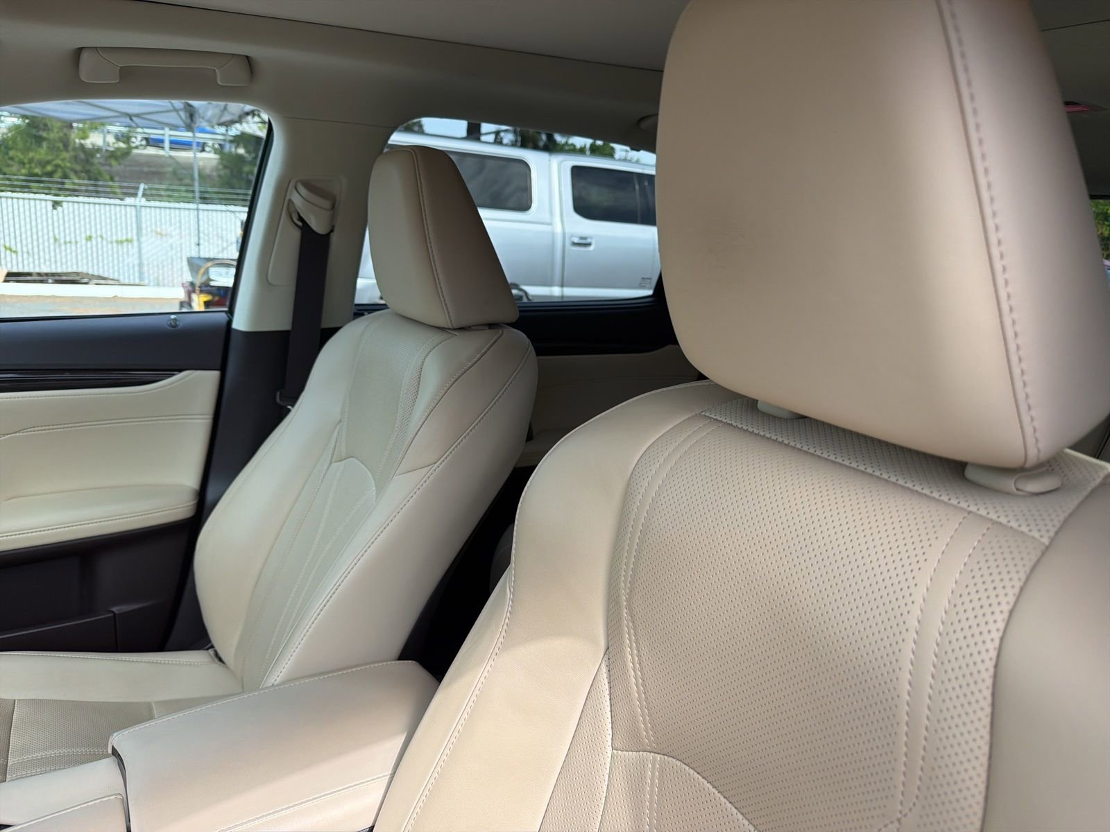 Used 2020 Lexus RX 450h AWD w/ Luxury Package image 7