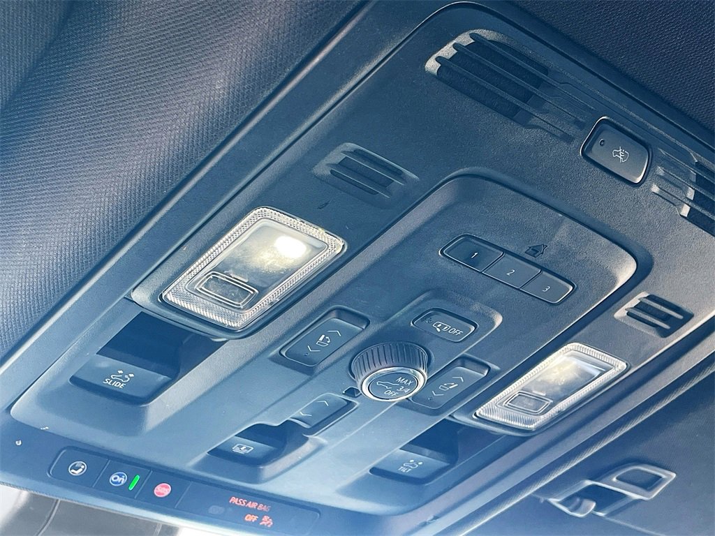 Used 2021 GMC Yukon Denali w/ Denali Ultimate Package image 20