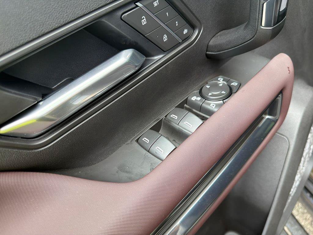 New 2026 GMC Hummer EV SUV AWD/4WD image 13