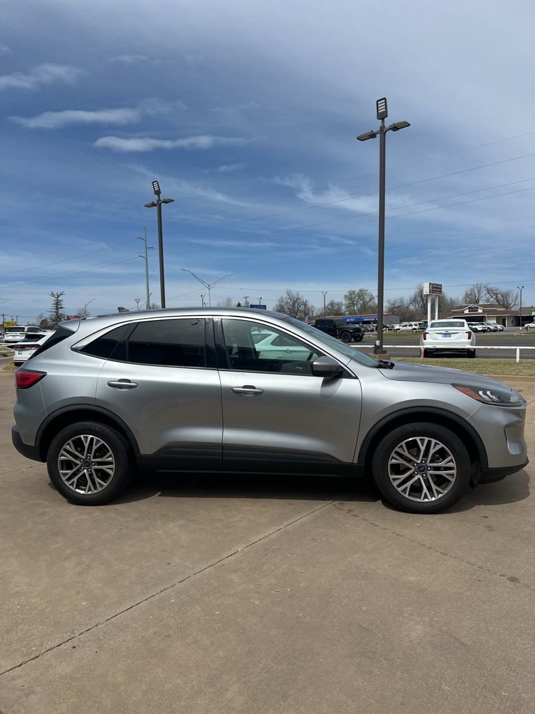 Used 2022 Ford Escape SEL image 4