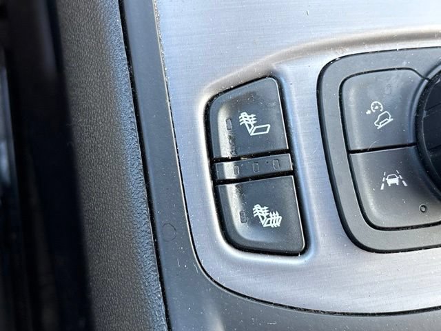 Used 2023 GMC Terrain AT4 AWD/4WD image 19
