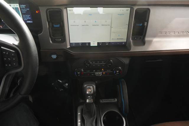 Used 2023 Ford Bronco Outer Banks AWD/4WD image 17