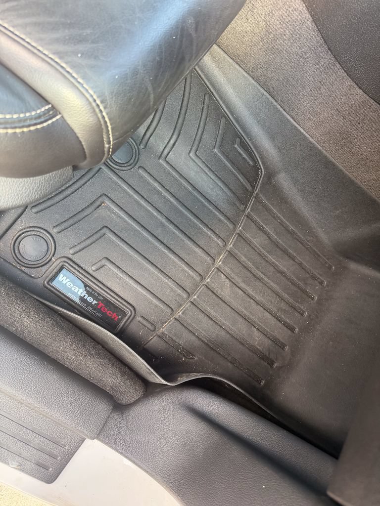 Used 2013 Ford Mustang Premium w/ V6 Performance Pkg RWD image 21