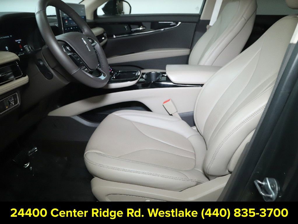 Used 2023 Lincoln Nautilus Reserve w/ Cargo Utility Package AWD/4WD image 19