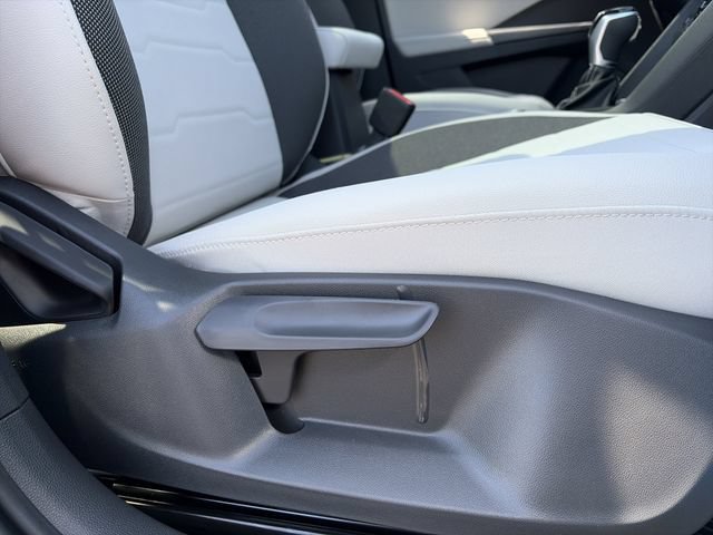 New 2026 Volkswagen Taos SE AWD/4WD image 31